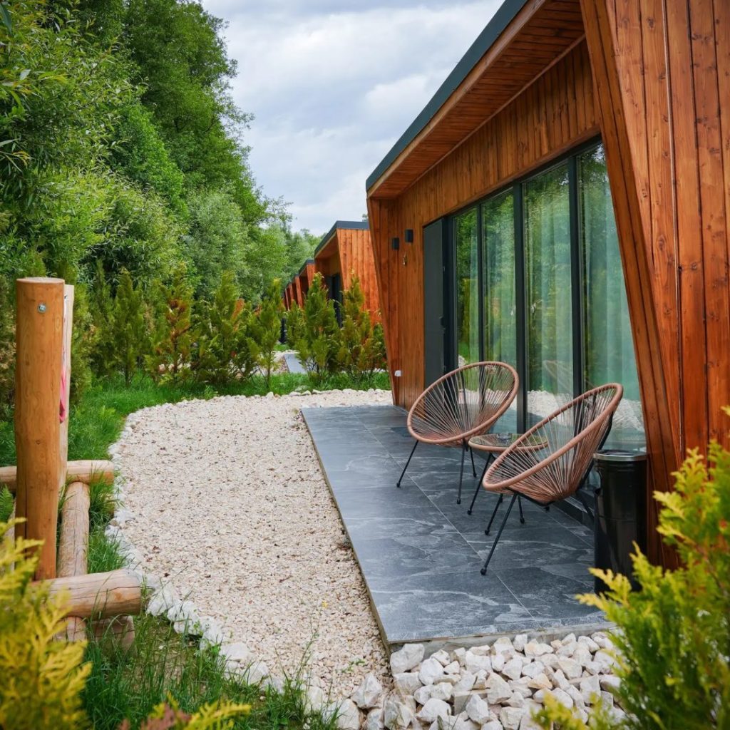 Piscină, spa și natură premium: ce le oferă Mălinului Resort companiilor prin parteneriatul cu EkoGroup