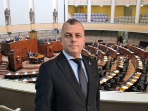 Costel Barbu propune tranziția energiei către surse curate și eficiente