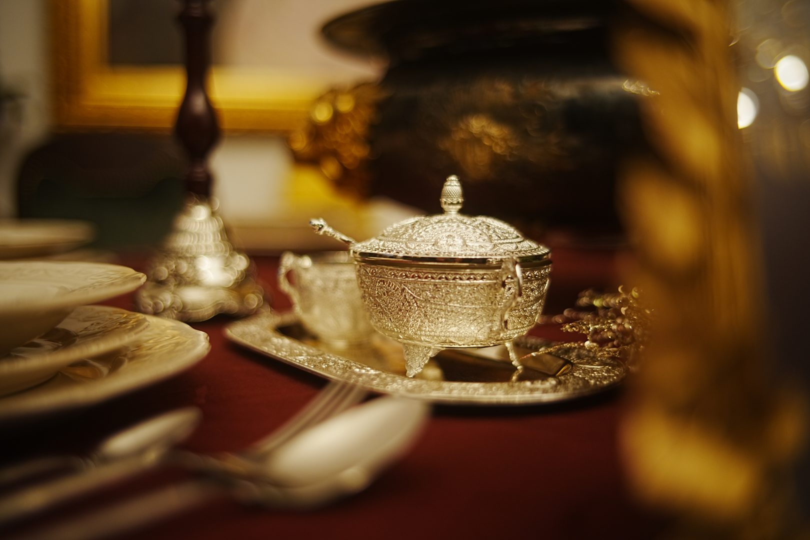 Art. History. Experience. – Descoperă rafinamentul unei vile interbelice din București